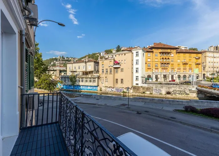 Bella Vita Apartments